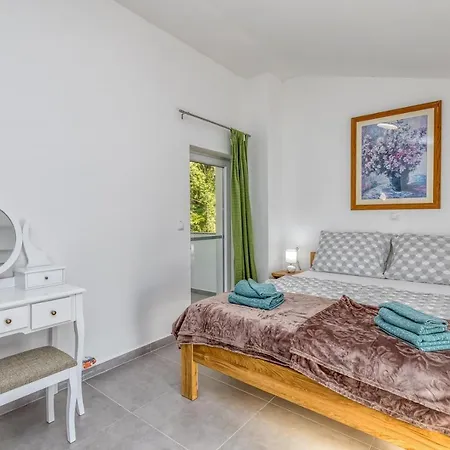 Mmi Village 4* Tinjan
